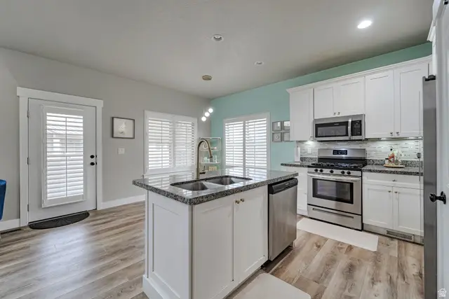 10471 S Sage Vista Way W, South Jordan, UT 84009 - Image #3