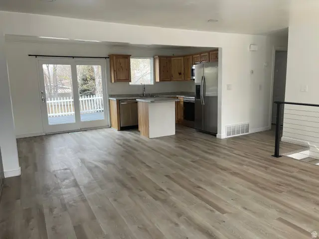 9822 S Darin Dr, Sandy, UT 84070 - #3