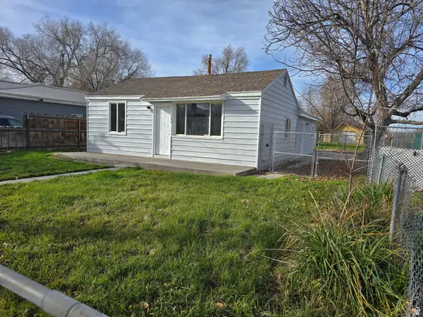 946 S Navajo St S, Salt Lake City, UT 84104