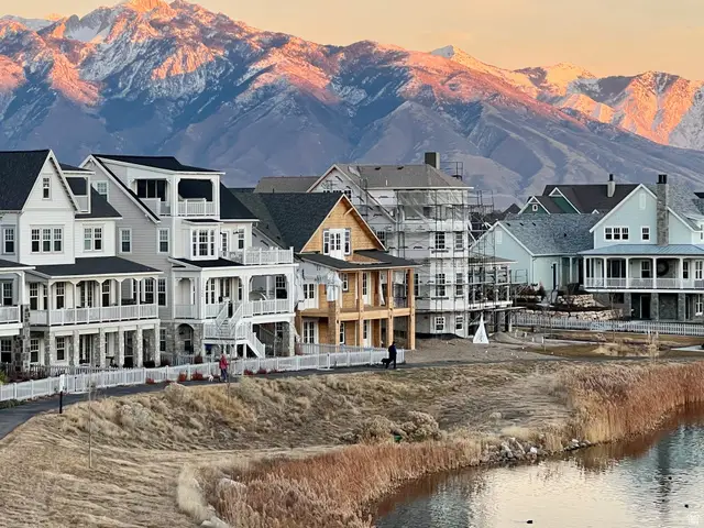 11048 S Paddle Board Way #3-332, South Jordan, UT 84009 - Image #3