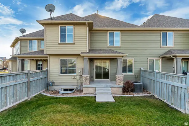 4095 E Oakland Hills Dr N, Eagle Mountain, UT 84005 - Image #2