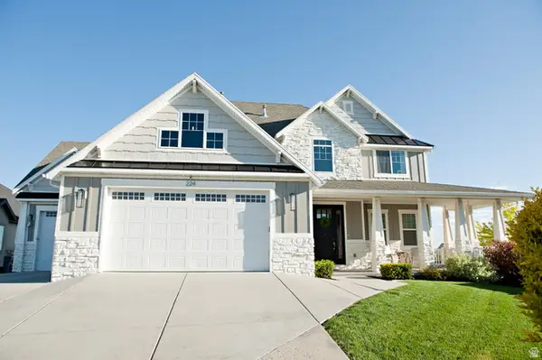 224 S Dry Creek Ln W, Vineyard, UT 84058