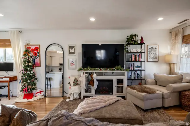 6375 S Malstrom Ln, Murray, UT 84107 - Image #3