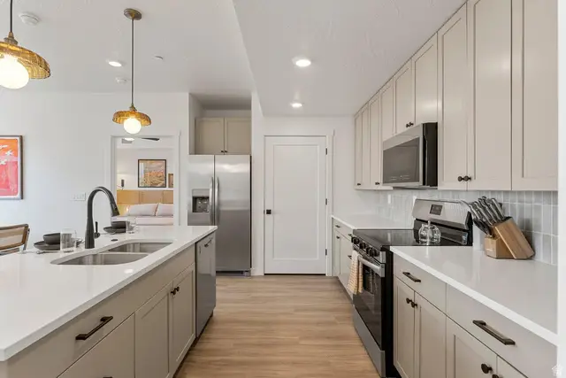 226 N Cliff Side Dr #L301, Hurricane, UT 84737 - Image #2