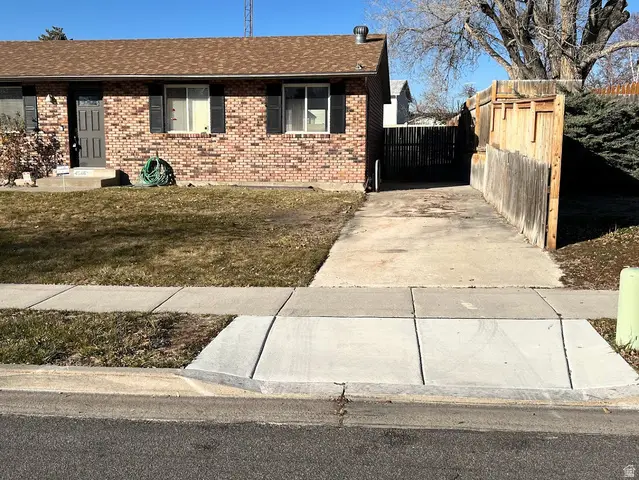 4546 W Lander Way S, Kearns, UT 84118 - Image #2
