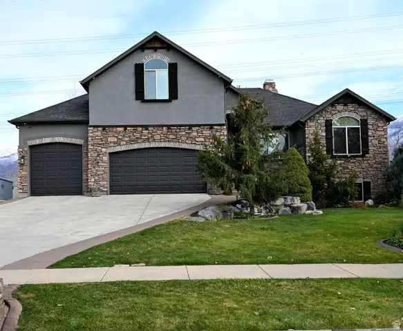 2058 Comanche Way, Farmington, UT 84025