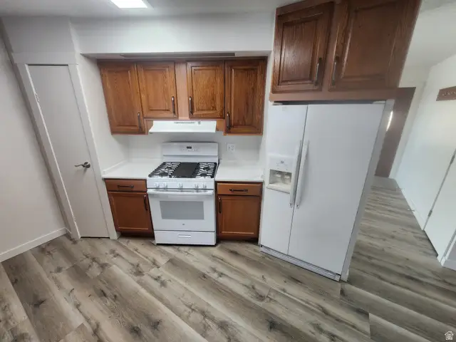 1031 W Foxglove Dr S, Taylorsville, UT 84123 - Image #3