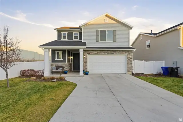 1596 W Parkview Dr, Syracuse, UT 84075 - Image #1