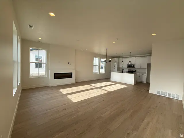 7002 W Hidden Hills Way S #183, West Jordan, UT 84081 - Image #2