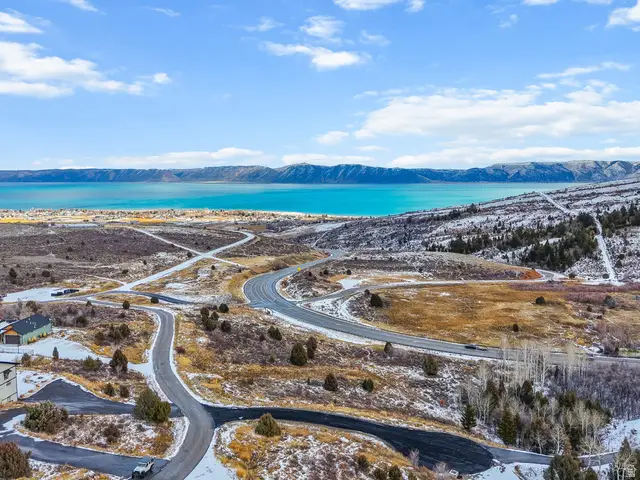 964 S Crossed Arrows Cir #80, Garden City, UT 84028 - Image #3