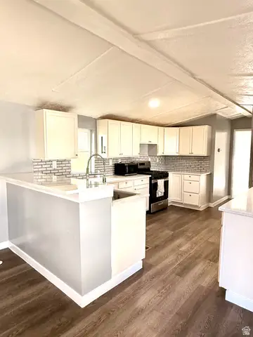 2875 N Hill Field Rd Rd W #40, Layton, UT 84041 - Image #3