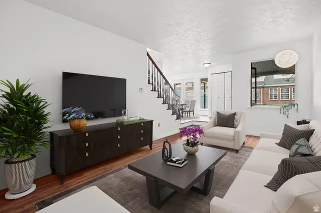 269 W Park Ln, Centerville, UT 84014 - Image #2