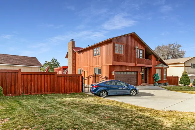 9650 S Buttonwood Dr, Sandy, UT 84092 - Image #2