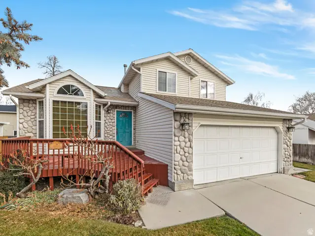 1248 W Edgeberry Dr, Murray, UT 84123 - Image #2