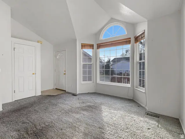 1248 W Edgeberry Dr, Murray, UT 84123 - Image #3