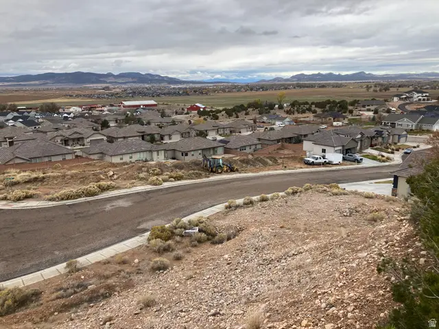 346 S 3425 W #16 PH2, Cedar City, UT 84720 - Image #3