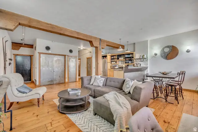 327 W 200 S #206, Salt Lake City, UT 84101 - Image #3