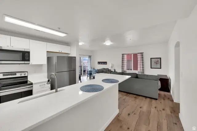 165 W Albion Village Way #202, Sandy, UT 84070 - #2