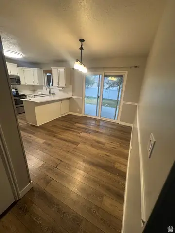 888 E Dupler Rd, Sandy, UT 84094 - Image #3