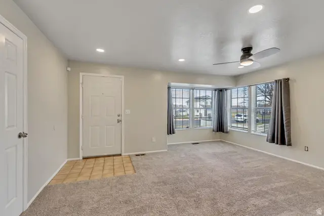 9733 S Quindaro Rd E, Sandy, UT 84070 - Image #3