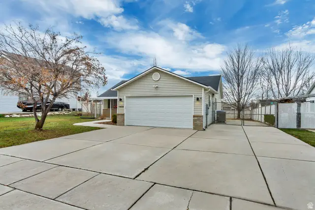1433 Coldwater Way N, Ogden, UT 84404 - Image #2