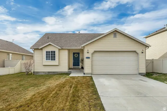 4313 N Saddle Horn Dr, Eagle Mountain, UT 84005 - Image #1