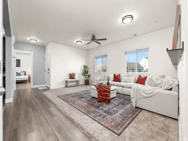 216 W Ridge Rd S, Saratoga Springs, UT 84045 - Image #3