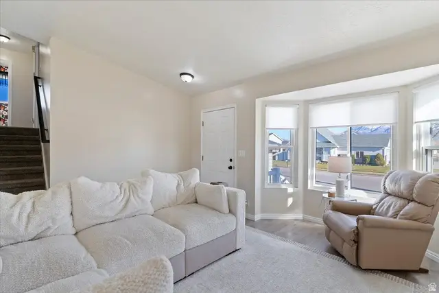 4645 S 3950 W, Roy, UT 84067 - Image #2