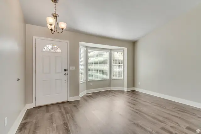 721 E Shading Ln, Draper, UT 84020 - Image #2