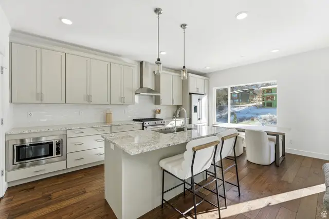 8216 N Toll Ln, Park City, UT 84098 - Image #2