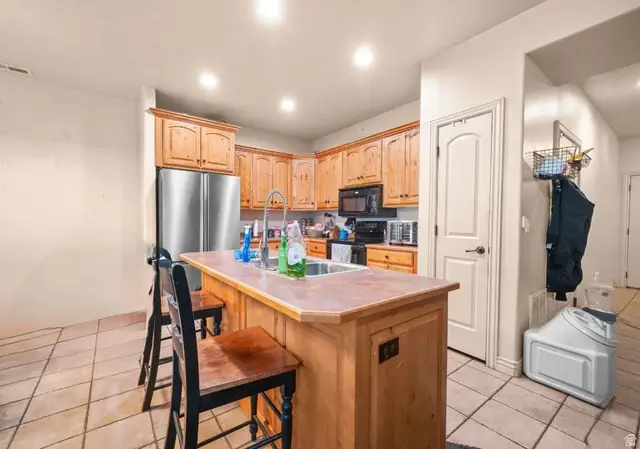 912 W 260 S, Pleasant Grove, UT 84062 - Image #2