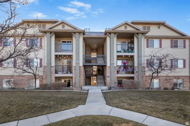 8116 N Ridge Loop Dr W #3, Eagle Mountain, UT 84005 - Image #2