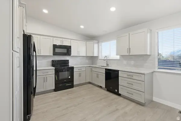 5751 S Dynasty Oaks Cir W, Taylorsville, UT 84129