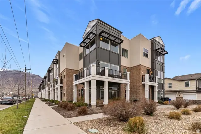 1196 W Clark Ln, Farmington, UT 84025 - Image #1