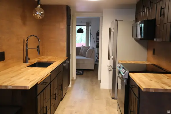 4547 S Woodduck Ln, Millcreek, UT 84117