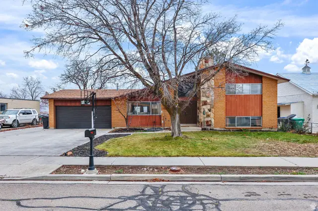 2027 W Lakeview Dr N, Provo, UT 84601 - Image #1