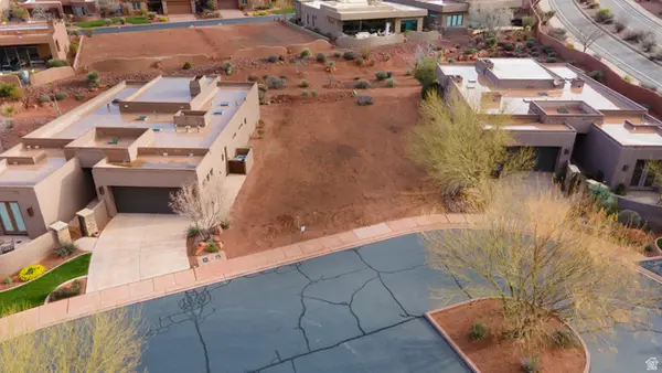 2085 N Tuweap Dr #16 #16, St. George, UT 84770