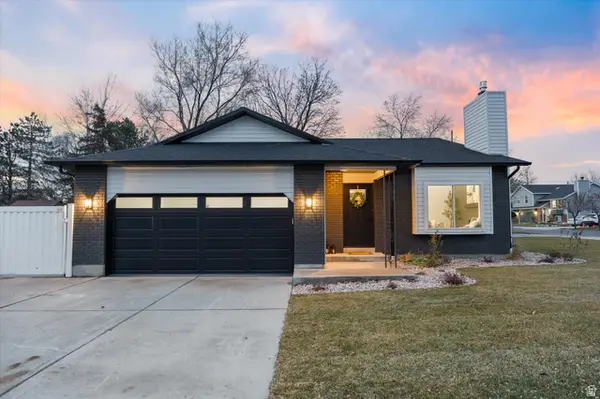 11446 S Sandy Creek Dr E, Sandy, UT 84094