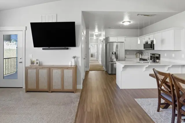 1816 W Eaglewood Dr #301, Saratoga Springs, UT 84045 - Image #1