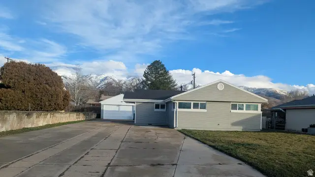 618 Valeria Dr, Layton, UT 84041 - Image #2