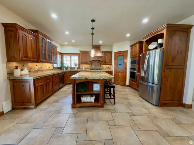 2139 N Banbury Ct, Lehi, UT 84043 - Image #3