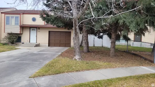 5489 W Cyclamen Ct S, West Jordan, UT 84081