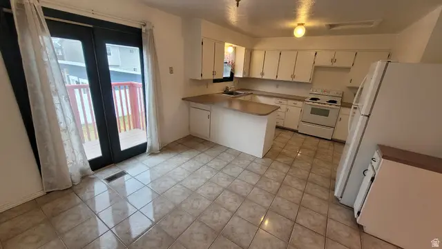 5489 W Cyclamen Ct S, West Jordan, UT 84081 - Image #2