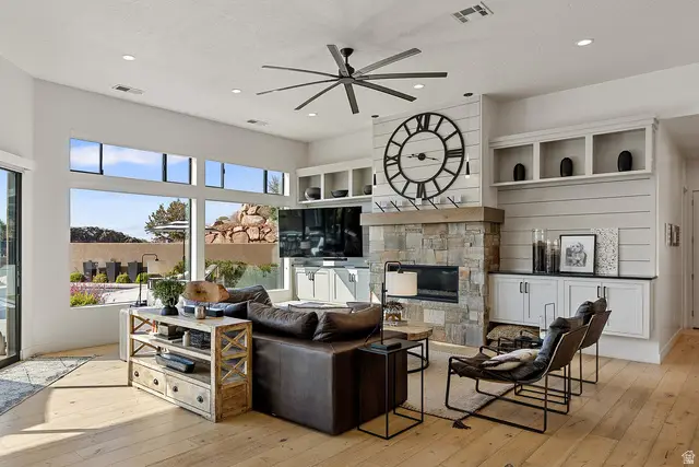 4850 N Petroglyph Dr, Saint George, UT 84770 - Image #3