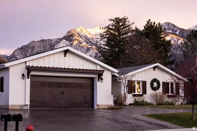 8867 S Easthills Dr E, Sandy, UT 84093 - Image #1