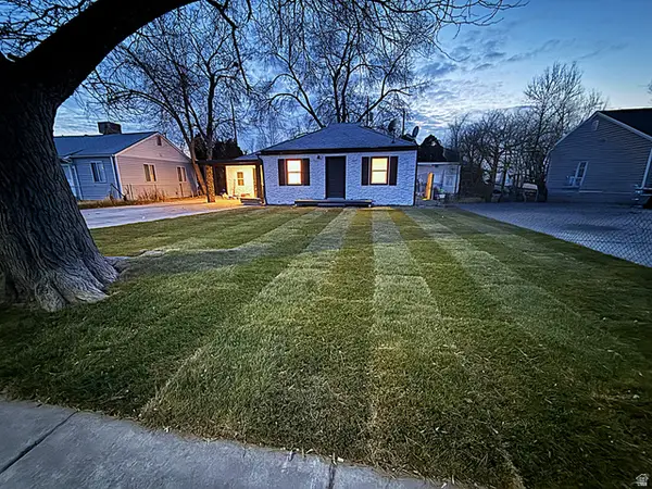 1308 S Stewart St W, Salt Lake City, UT 84104