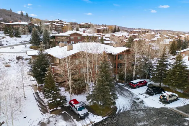8251 Meadowview Ct #J24, Park City, UT 84098 - Image #2