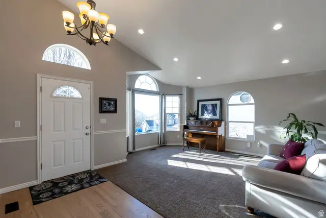 294 N Springridge Dr E, North Salt Lake, UT 84054 - Image #2