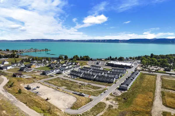 475 N Paradise Parkway Dr, Garden City, UT 84028