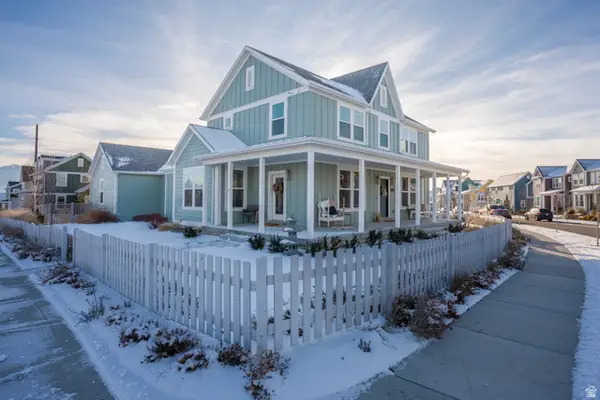 11571 S Skyward Rd W, South Jordan, UT 84009